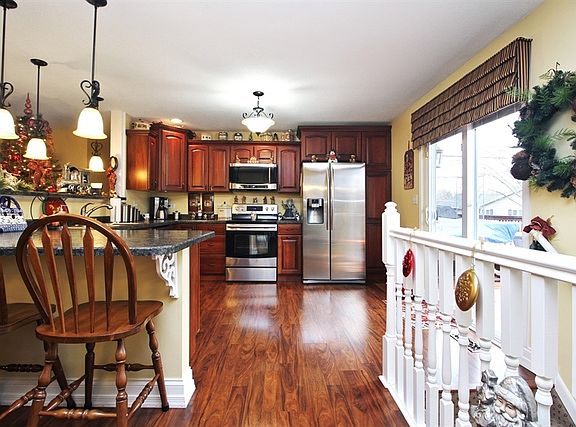 5th image of 68 Briarcliff Ln
