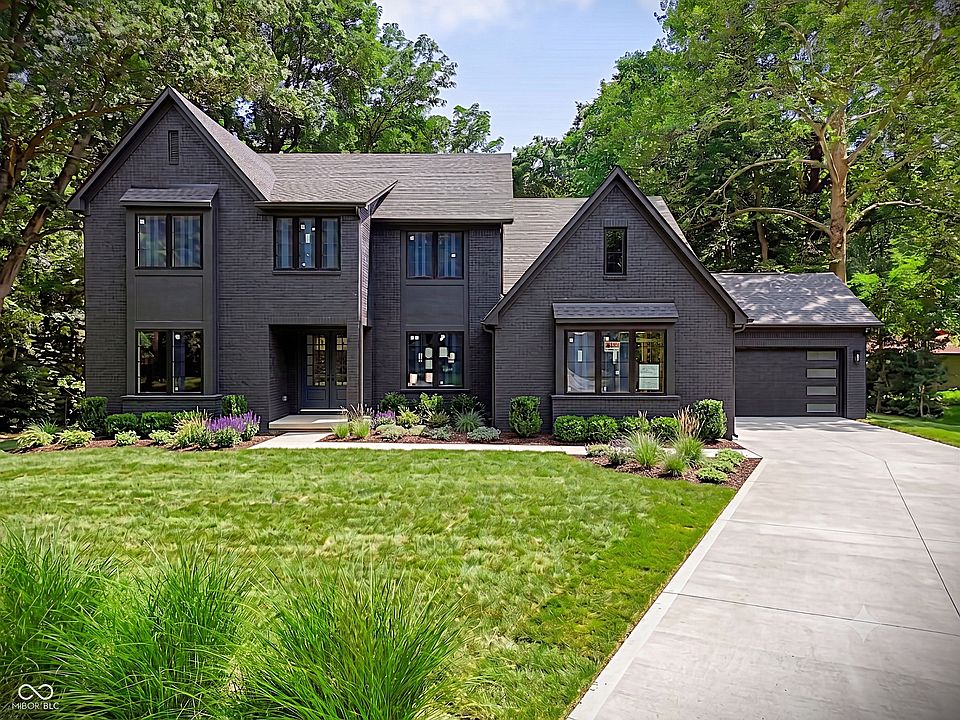 1st image of 1945 Northwood Dr