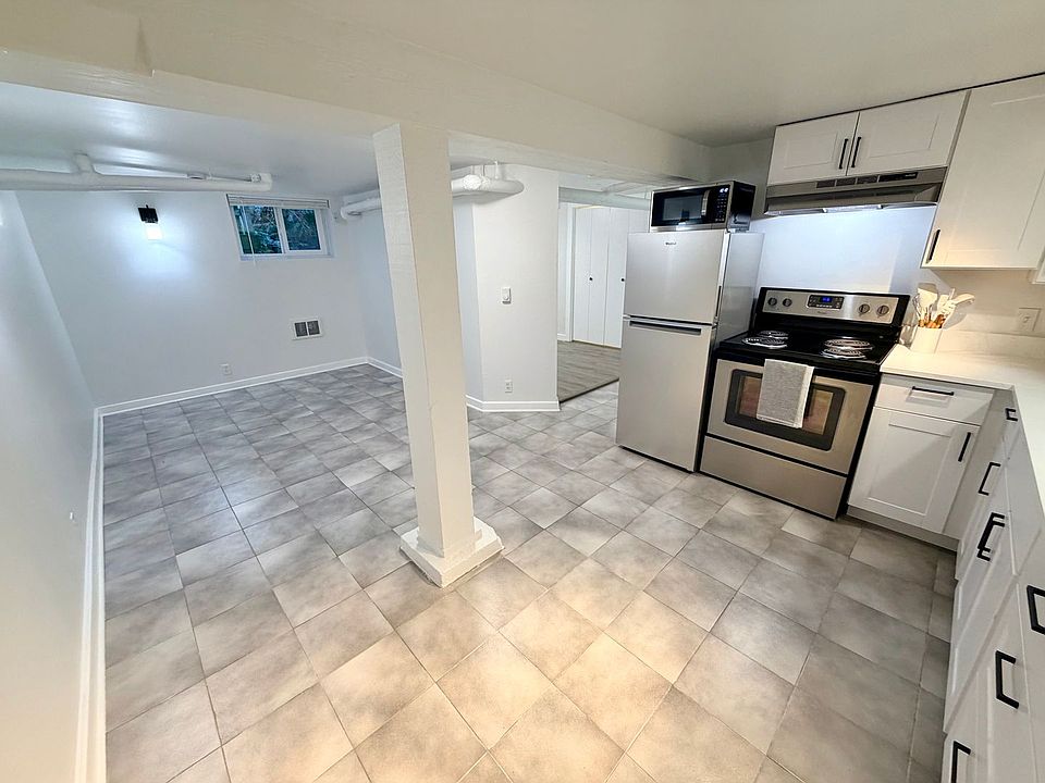 1st image of 511 Malden Ave E #6-C