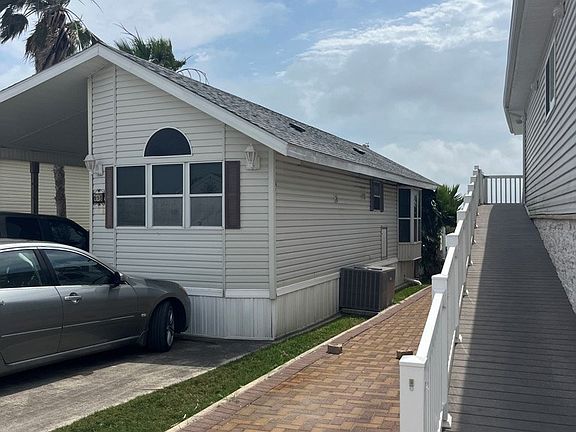 2nd image of 631 Sand Dollar Dr #631