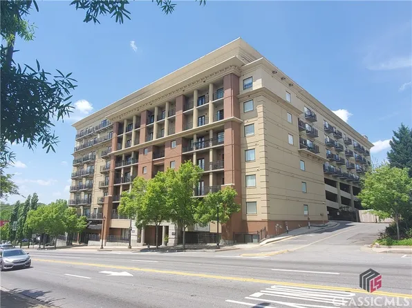 250 W Broad Street #403, Athens, GA 30601