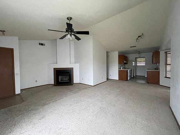 3rd image of 900 Haynes Dr