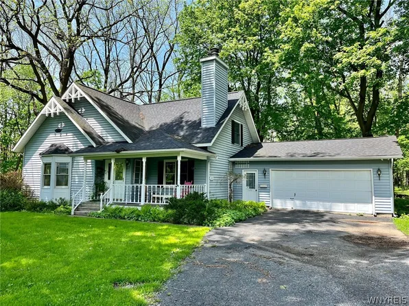 315 Center St, East Aurora, NY 14052