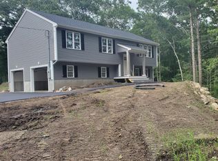 27 Walnut St, Middleboro, MA 02346