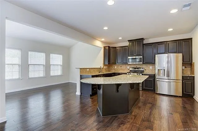 5620 Selkirkshire Rd — Photo 13