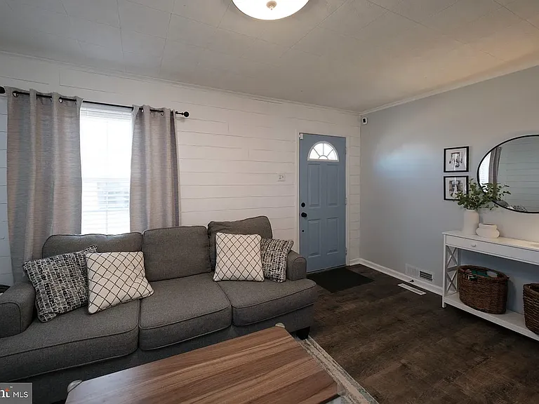 2640 Grandview Blvd — Photo 39