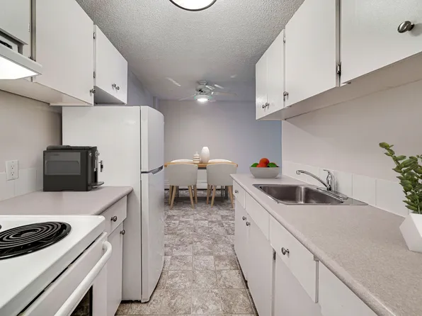 Highline, 300 108th St W, Saskatoon, SK S7N 1P8