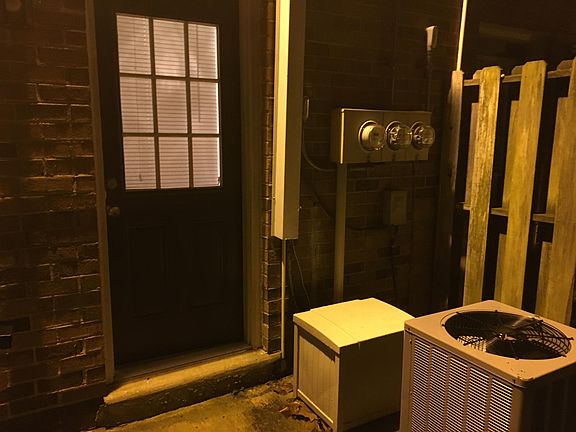 5th image of 4002 Bethania Ct