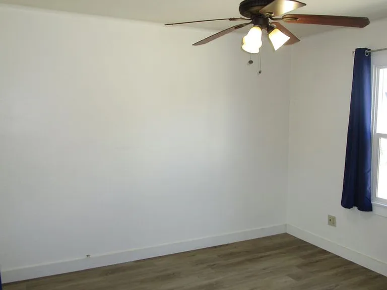 11390 Loma Vista Dr — Photo 7