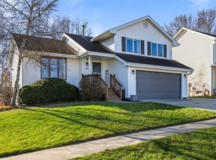430 Highland Dr, Carlisle, IA 50047