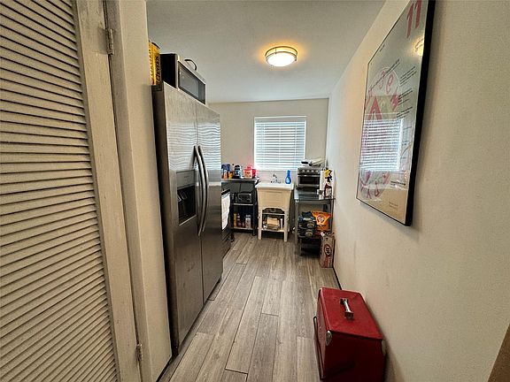 2nd image of 1245 West Avenue #404