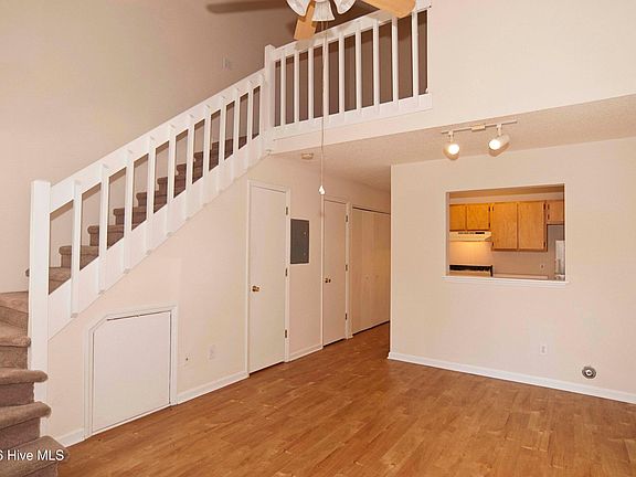 2nd image of 4109 Spirea Dr APT J