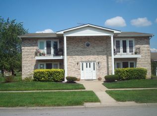 1046 Woodhollow Dr APT 2N, Schererville, IN 46375
