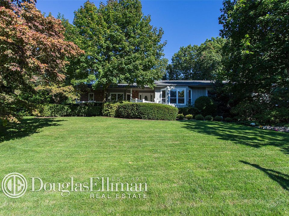 1st image of 5 Locust Manor Ct