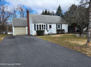 1040 Fritz Ave, Stroudsburg, PA 18360