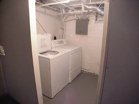 5th image of 4705 E Young Ave
