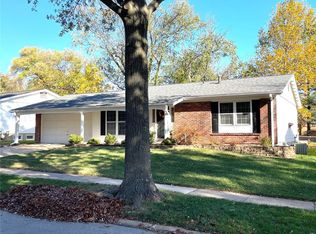 609 Twigwood Dr, Ballwin, MO