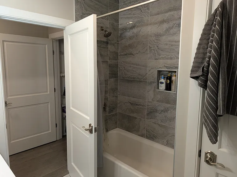 511 Hancock St #508 — Photo 9