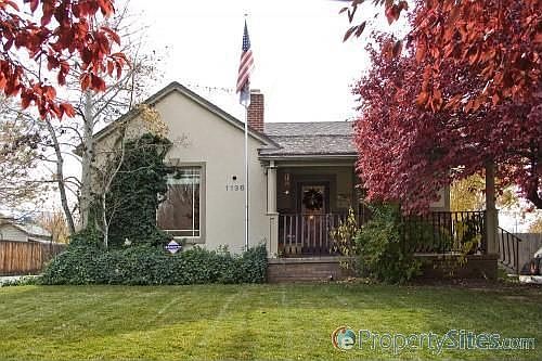 1st image of 1136 E Crandall Ave