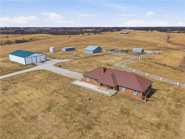 10625 Franklin Rd, Richmond, MO 64085