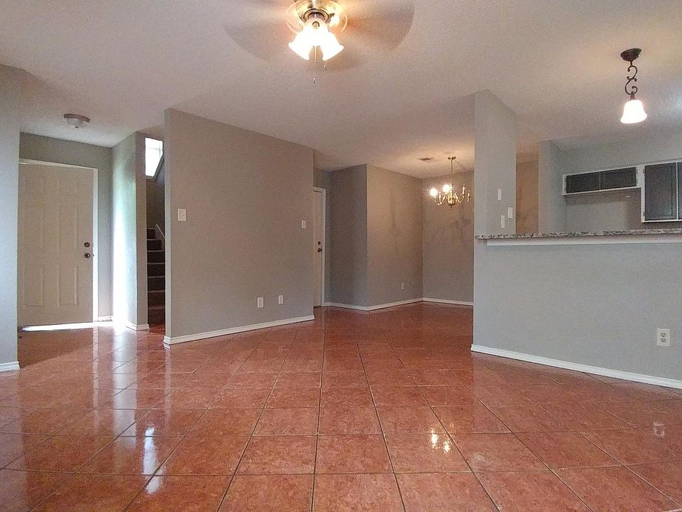 1st image of 2604 Isbella Dr #2604