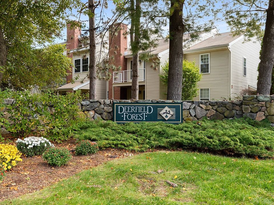1st image of 6 Walden Dr APT 6