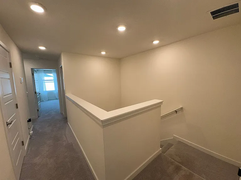77 Myrtle St — Photo 11