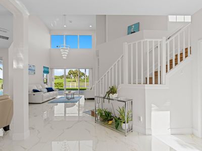 903 Augusta Pointe Drive, Palm Beach Gardens, FL, 33418