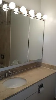 Rented by Bank Neary | media 50