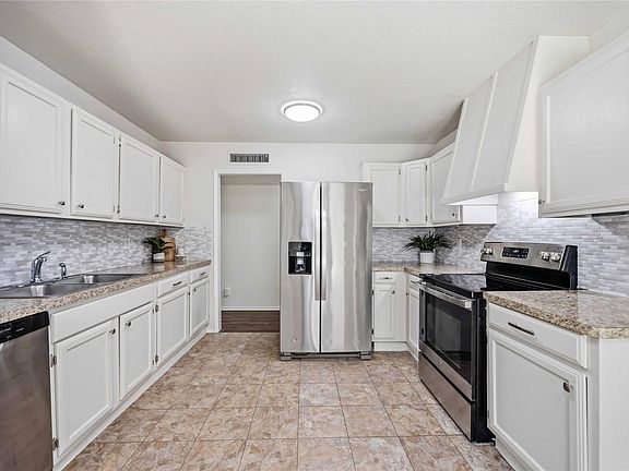 3rd image of 24115 Anchor Ranch Dr