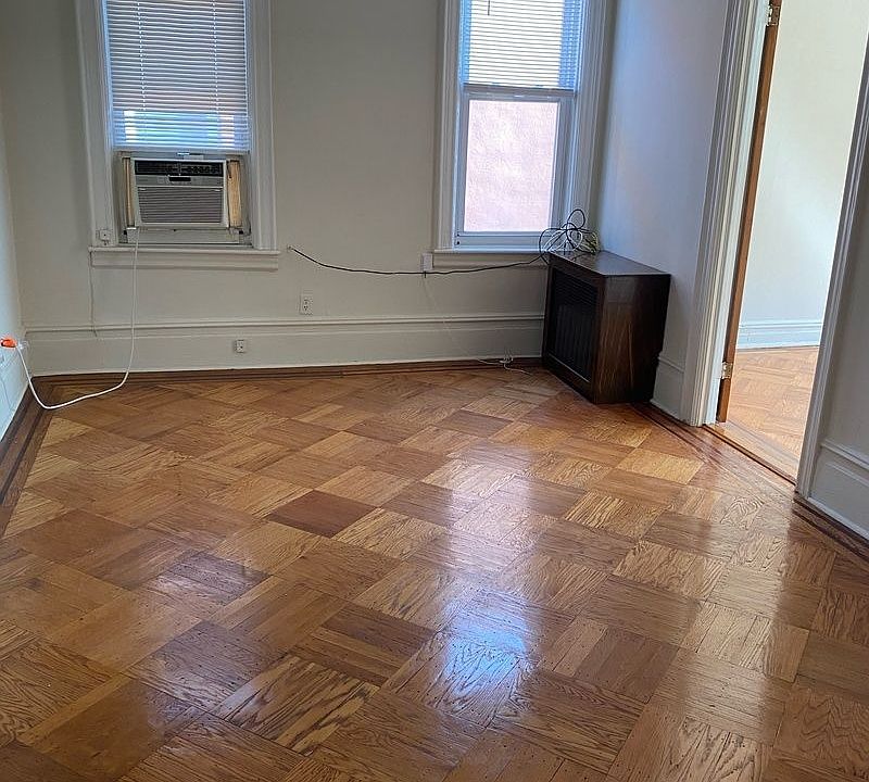1st image of 4406 28th Ave APT 2R