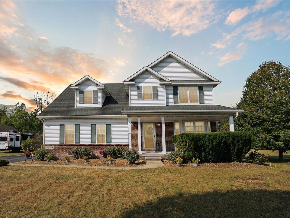 1st image of 1408 Willow Dr