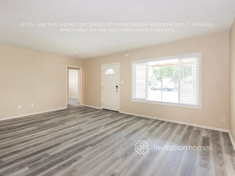 8943 Conway Dr — Photo 4