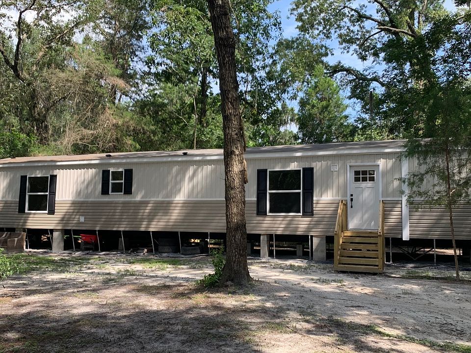 1st image of 189 SW Dogwood Lake Gln