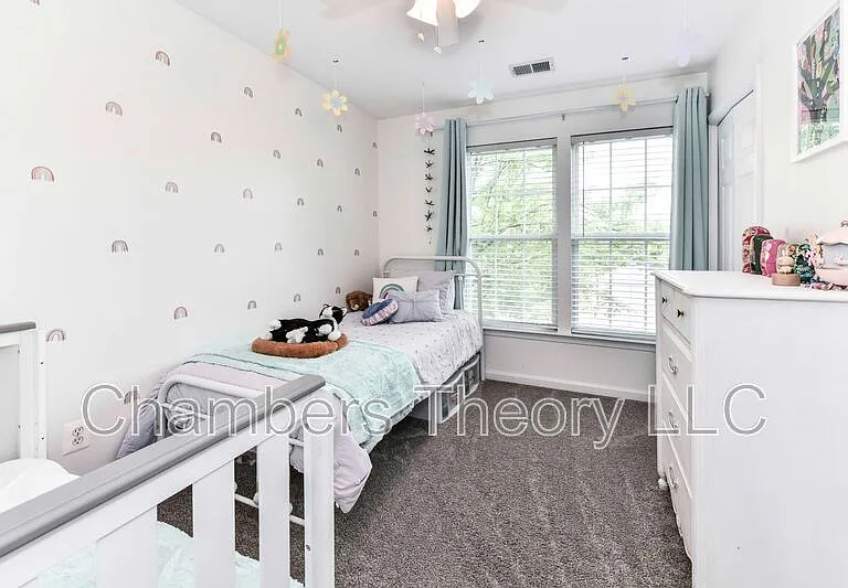 235 Shirley Sq SE — Photo 20