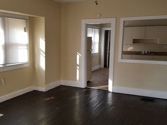 2nd image of 934 Haugh St