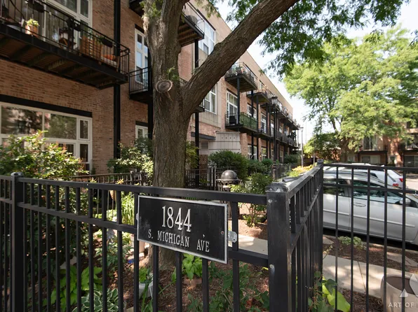 1844 S Michigan Ave Unit 104, Chicago, IL 60616