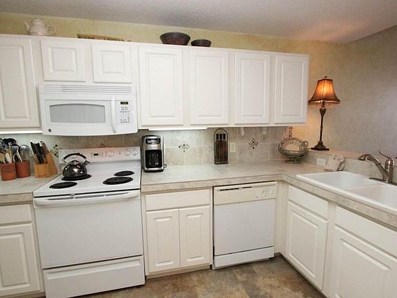 3rd image of 321 Bream Ave Unit 509