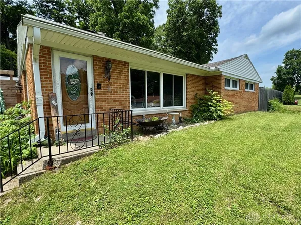 1805 Timberline Trl, Springfield, OH 45503
