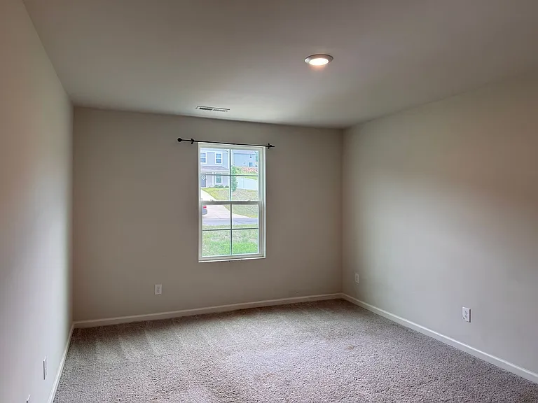 545 Spring St — Photo 19