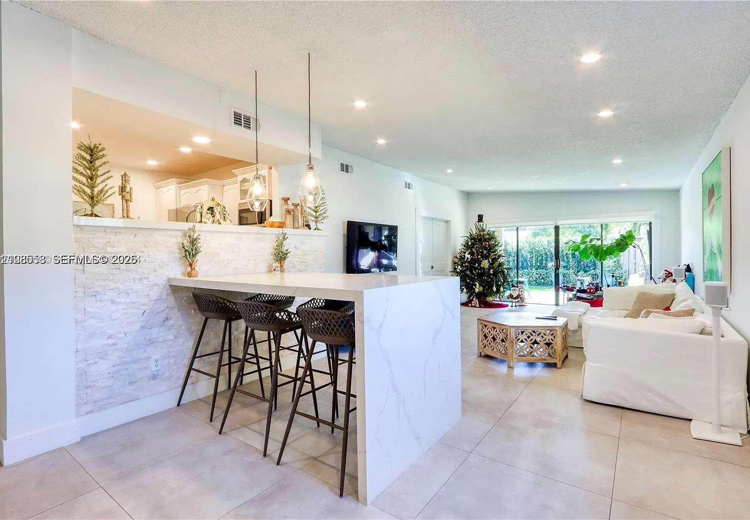 Creekside Villas Sec Two — Photo 3