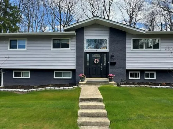 8632 Victoria Rd, Springfield, VA 22151