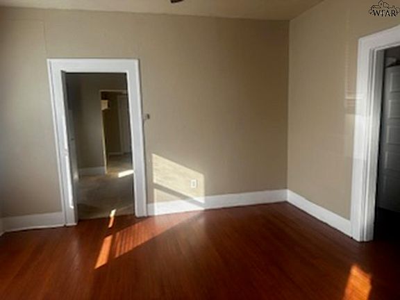 2nd image of 1638 Lucile Ave