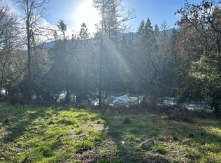 12180 Takilma Rd, Cave Junction, OR 97523