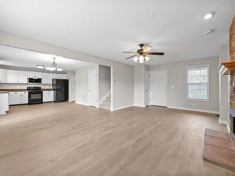 2872 Sharpie Dr — Photo 9