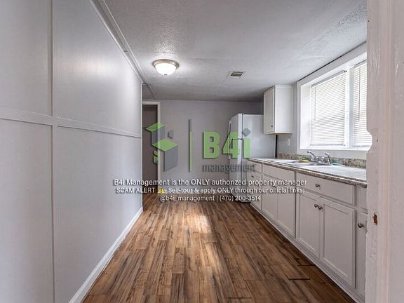 5th image of 70 W Smith Rd