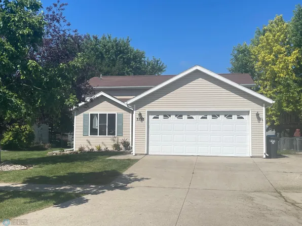 3533 29th St S, Fargo, ND 58104