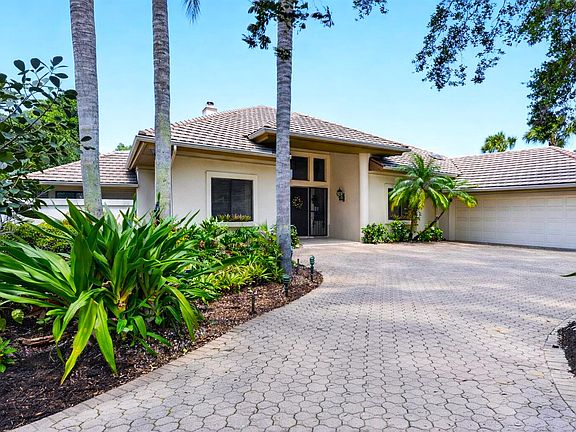 4th image of 6460 SE Winged Foot Drive