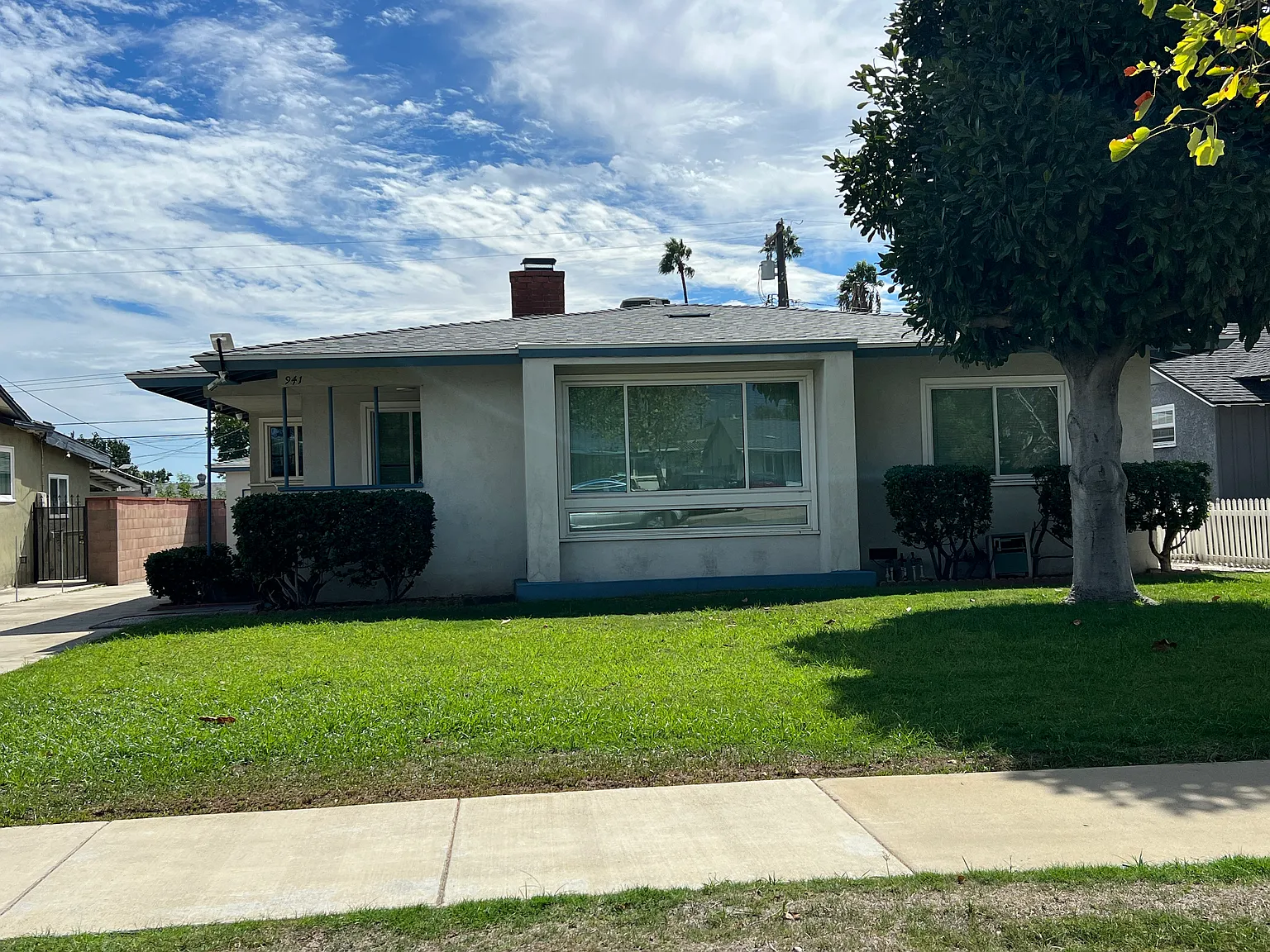 3 bed, 1315 sqft, $3,380 — Photo 3