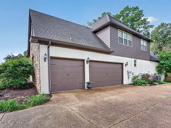 3rd image of 4213 Dickens Place Dr W